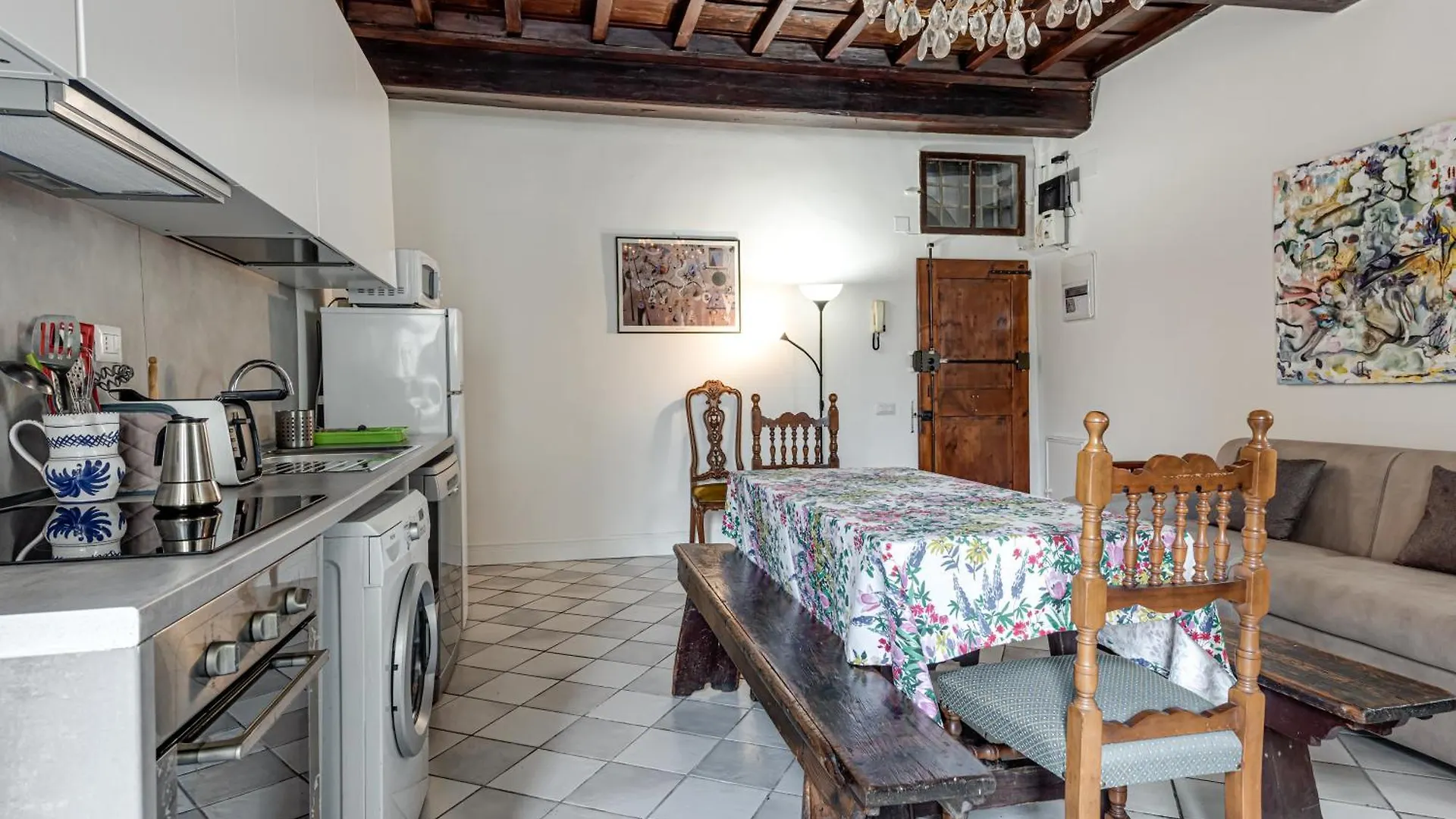 Irene And Elena House - Florence Italy